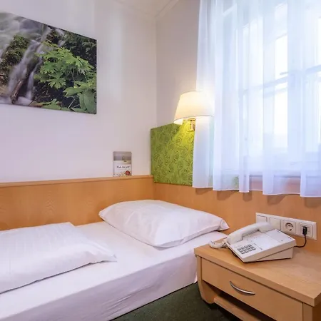 Otel Reiters Wohlfuehlhotel Haus im Ennstal